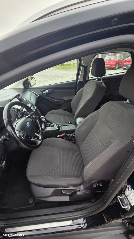 Ford Focus 1.5 EcoBlue Start-Stopp-System Aut. TITANIUM - 19