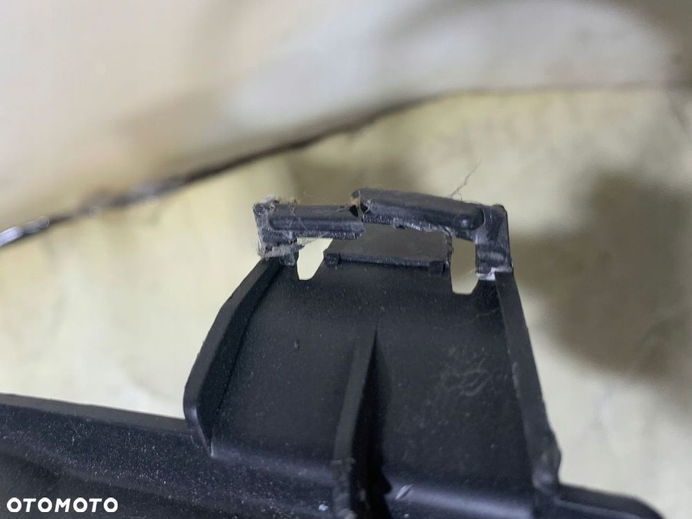 MOCOWANIE HALOGENU PRAWE 269208552R RENAULT TWINGO III - 2