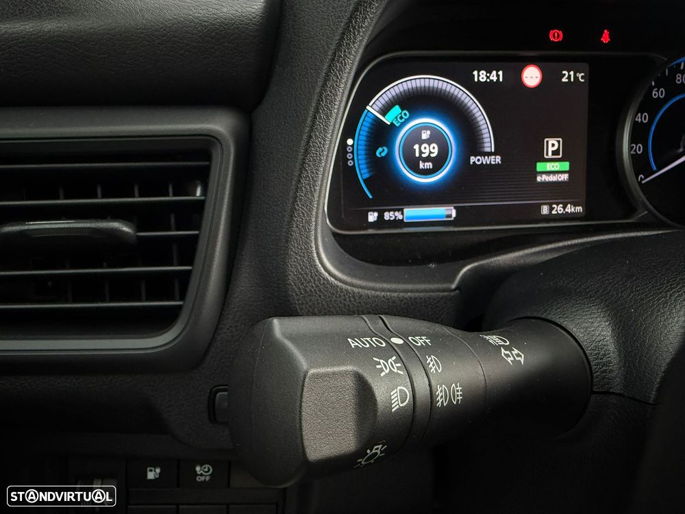 Nissan Leaf N-Connecta - 24
