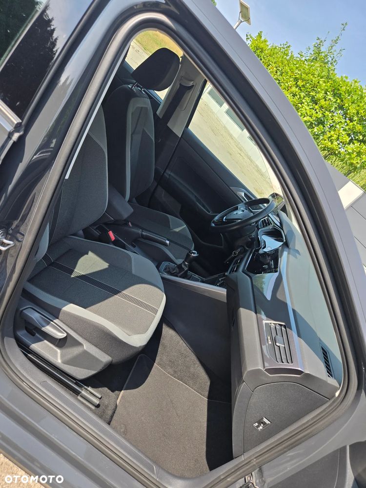 Volkswagen Polo - 23