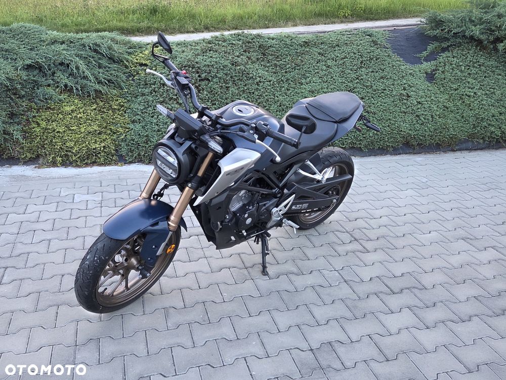 Honda CB - 27