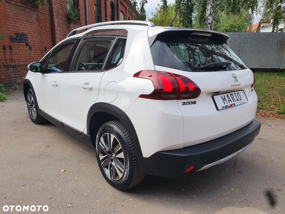 Peugeot 2008 PureTech 110 Stop&Start EAT6 Allure - 6