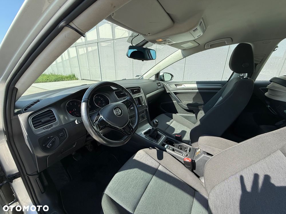 Volkswagen Golf 1.2 TSI BMT Trendline Perfectline - 9