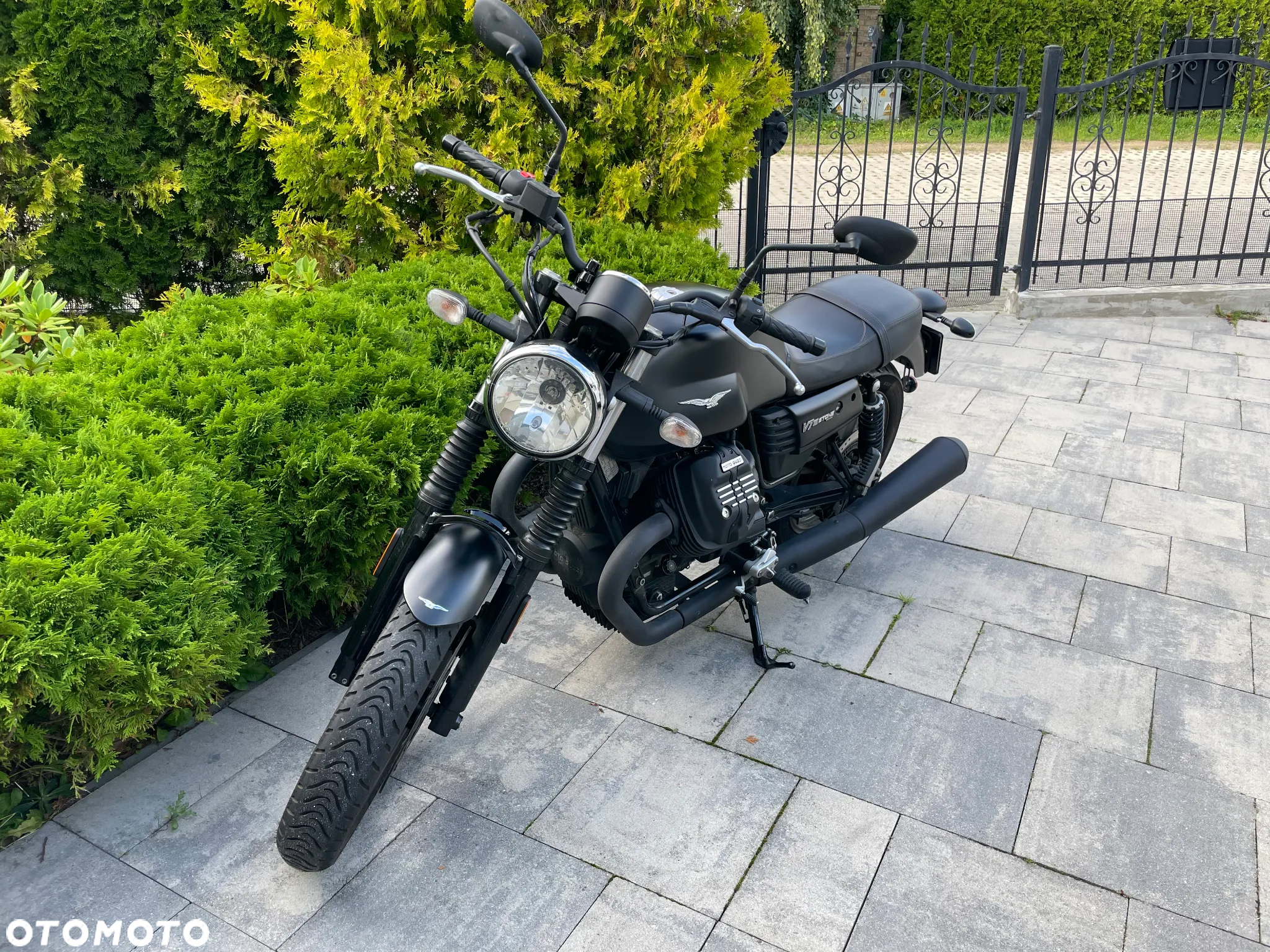 Moto Guzzi V7 - 3