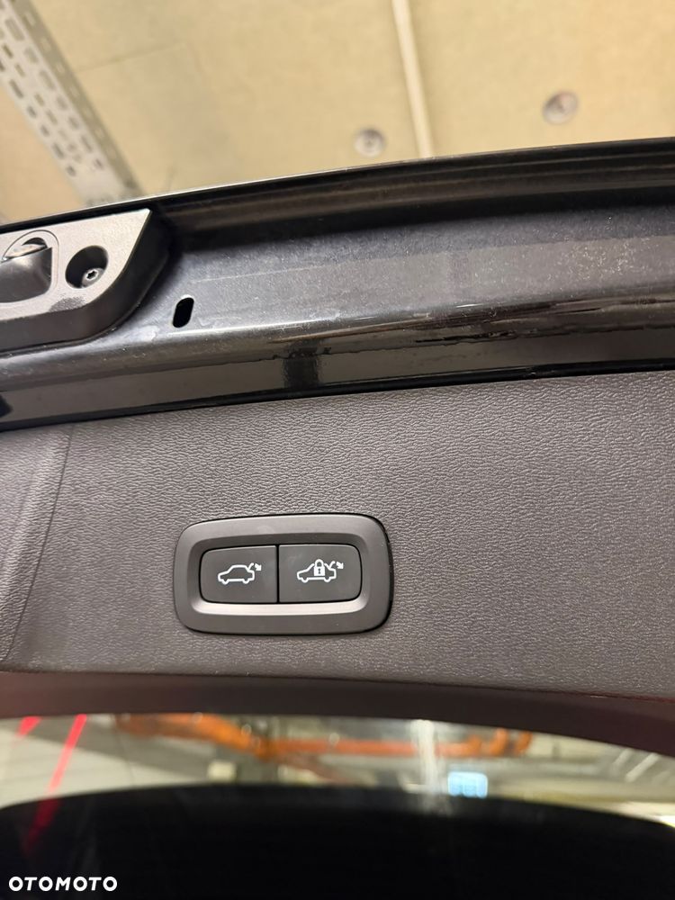 Volvo XC 40 B3 Core - 12