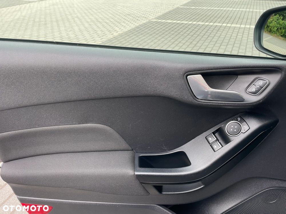 Ford Fiesta 1.1 Trend - 16