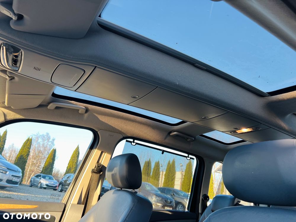 Ford Galaxy 2.0 Ghia - 11