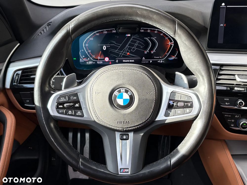 BMW Seria 5 530d xDrive mHEV M Sport sport - 17