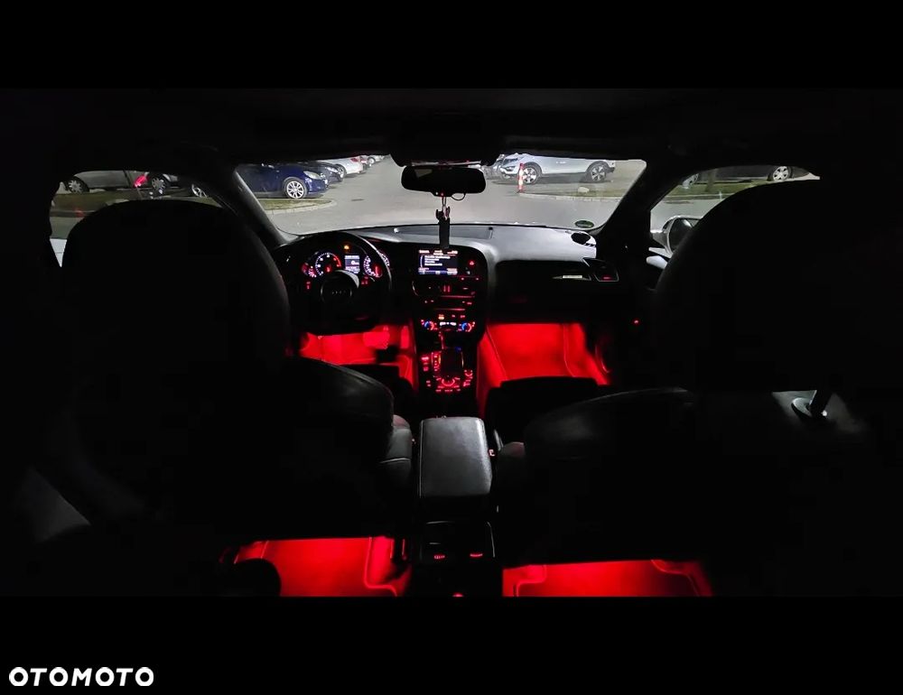 Audi A4 Avant 2.0 TDI Quattro S tronic - 10