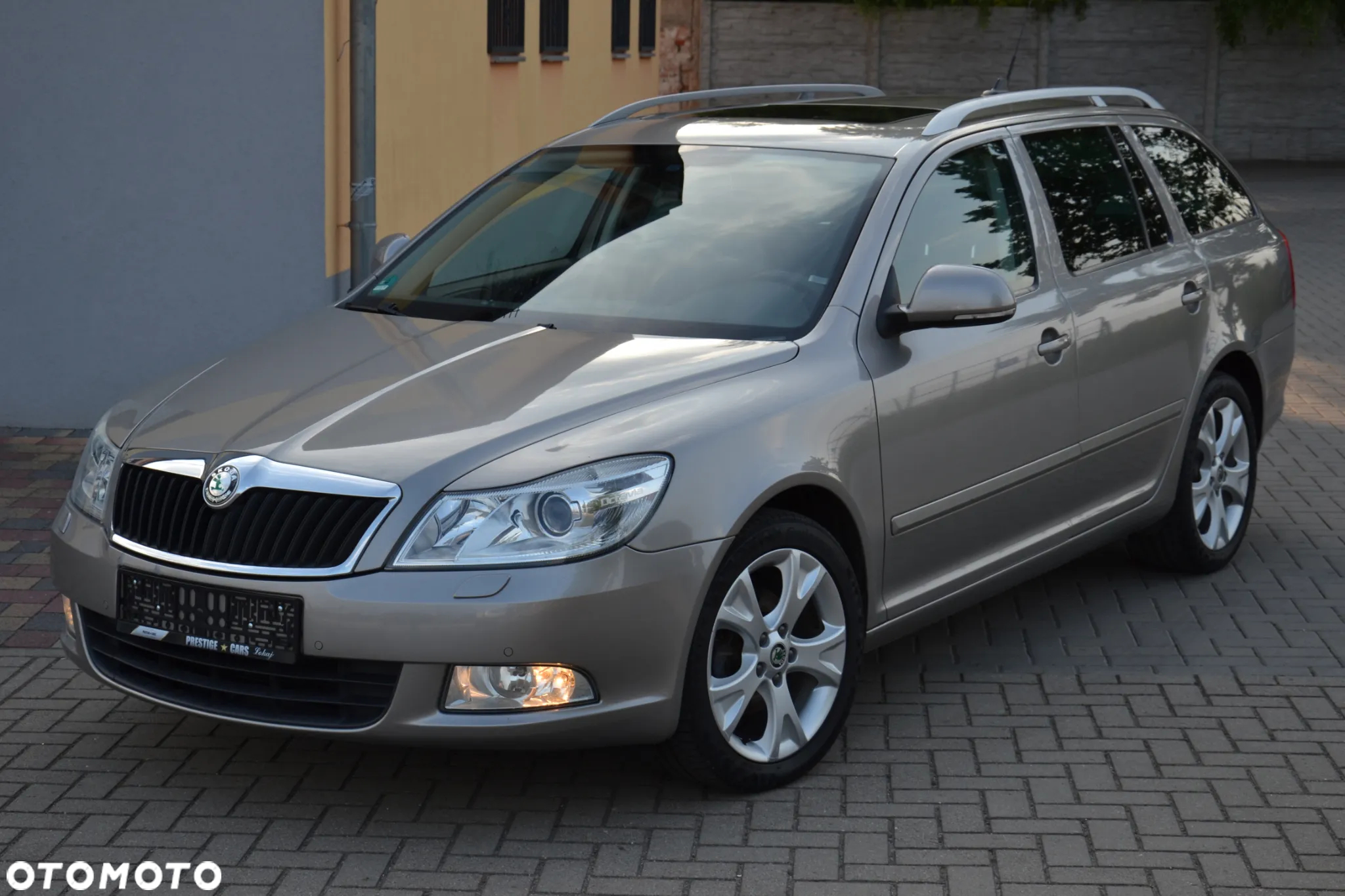 Skoda Octavia Combi 1.4 TSI DSG Ambition - 10