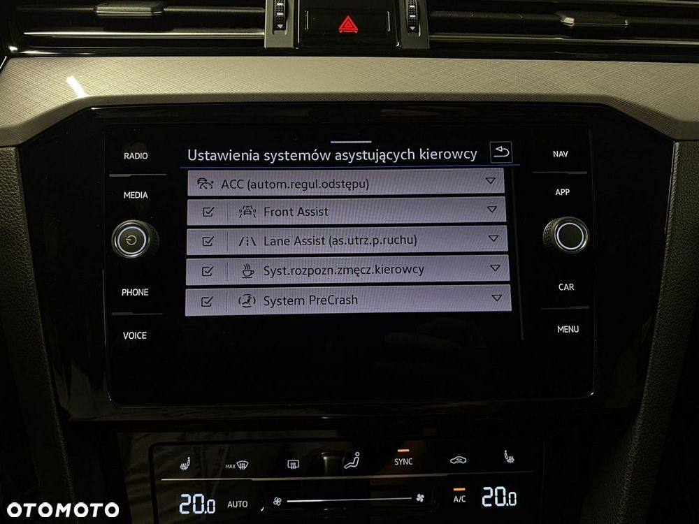 Volkswagen Passat Variant - 33