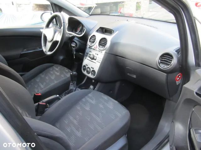 Opel Corsa 1.4 16V Active - 13