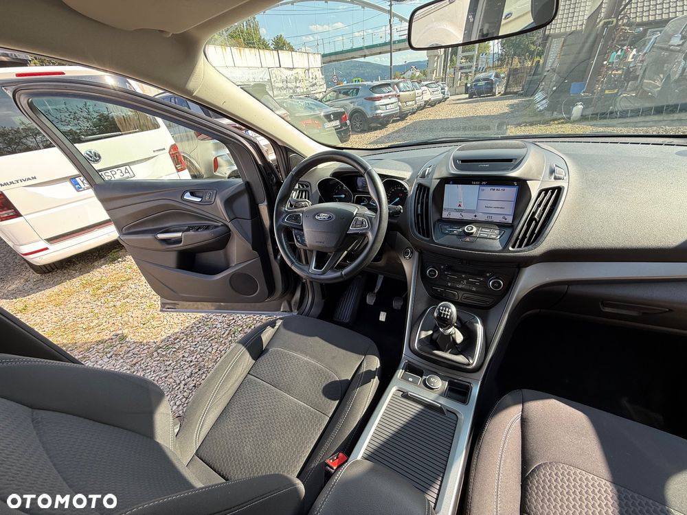 Ford Kuga - 32