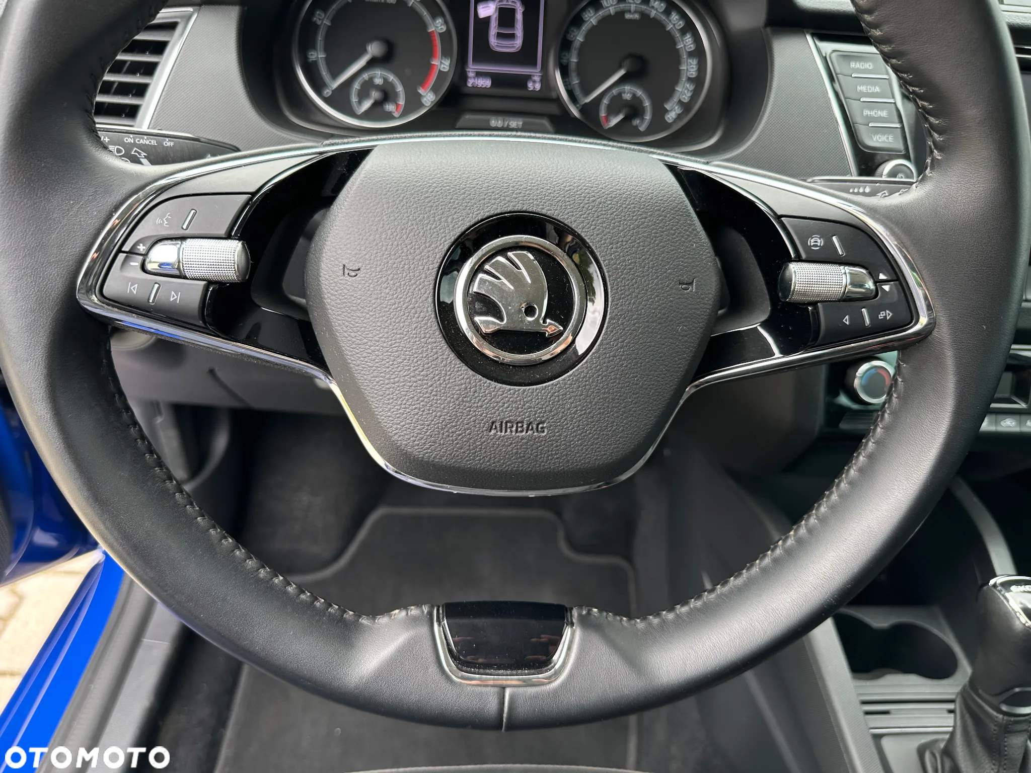 Skoda Fabia 1.0 TSI Ambition DSG - 25