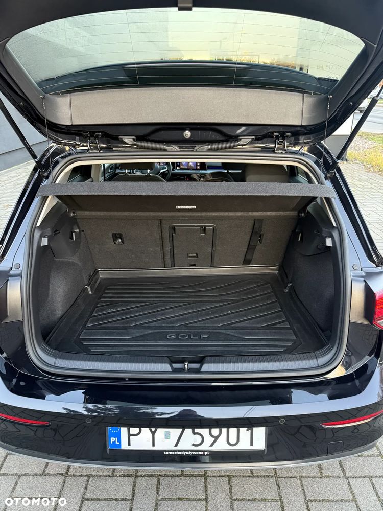 Volkswagen Golf - 11