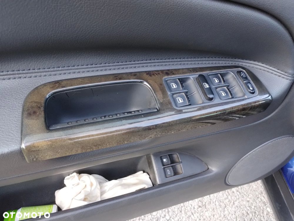 Volkswagen Passat 2.5 TDI Highline - 12
