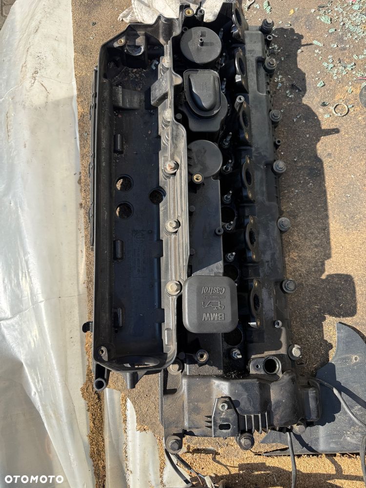 Pokrywa zaworów Kapa zaworowa Bmw m57n n2  2.5d 3.0d e60 e65 e53 - 1
