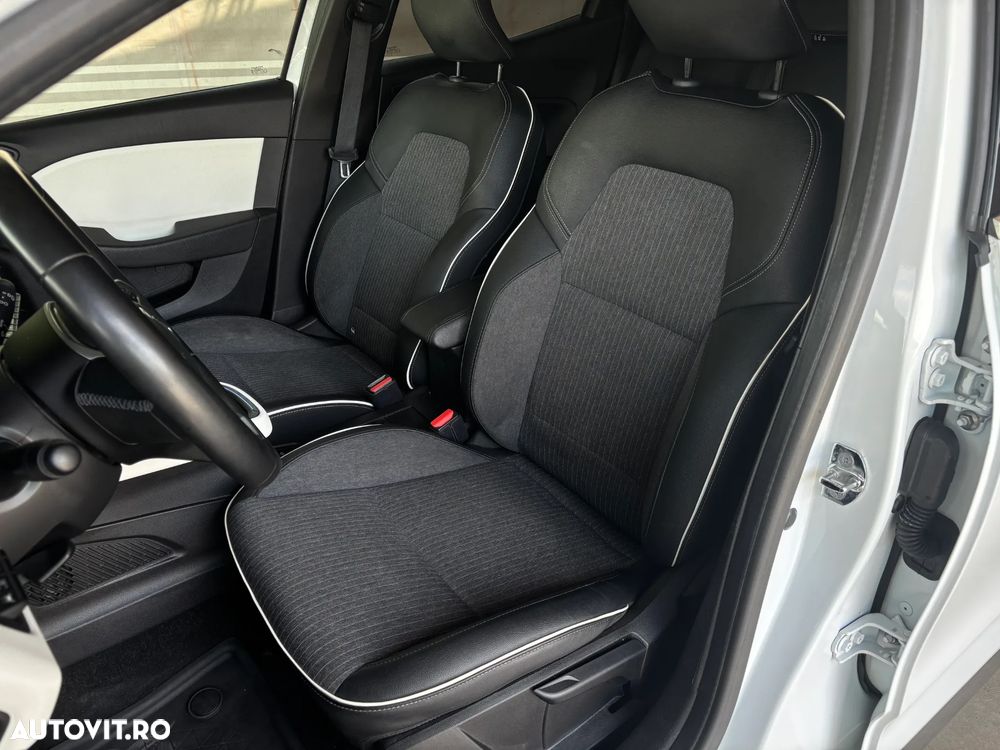 Renault Clio V 1.0 TCe 90 X-Tronic Techno - 34