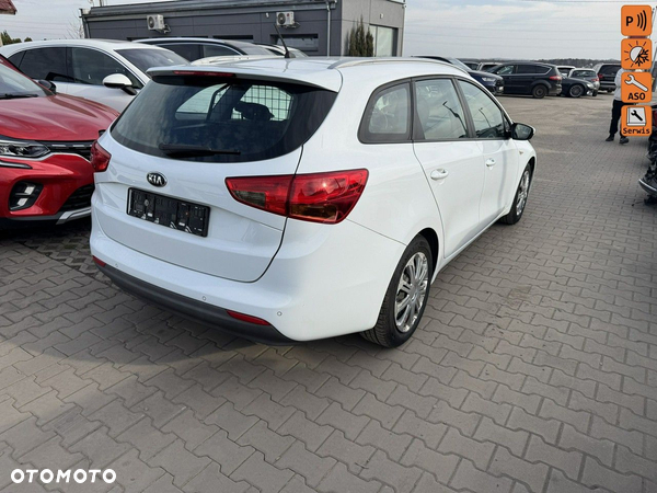 Kia Ceed 1.6 GDI Dream Team Edition