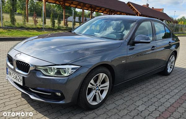 BMW Seria 3 318i Sport Line
