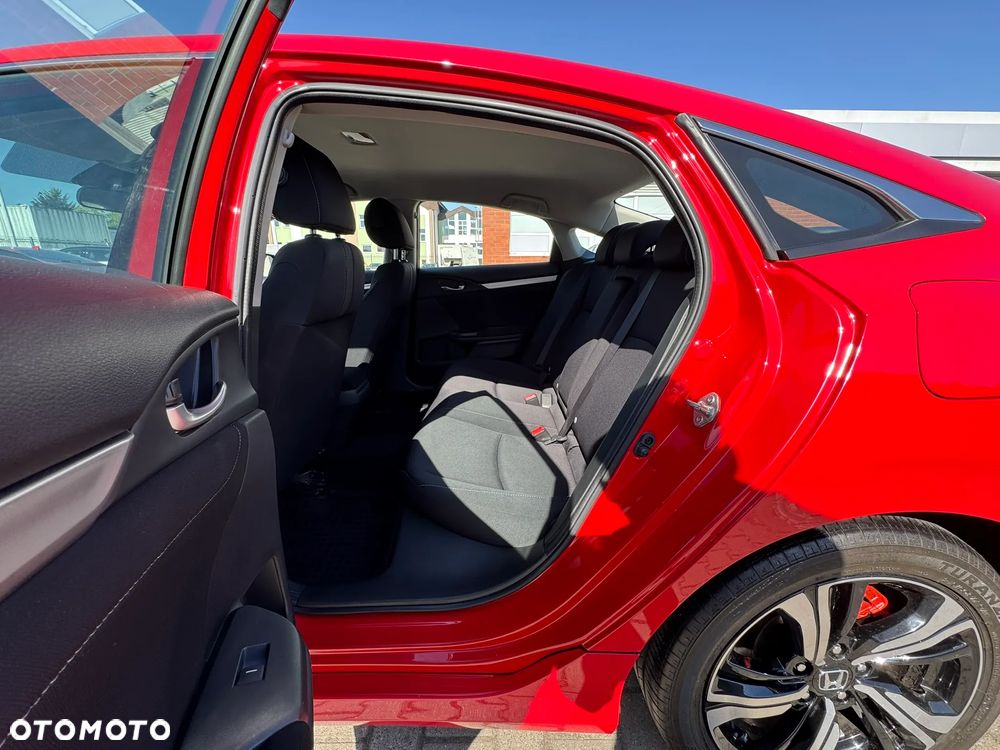 Honda Civic 1.5 T Elegance - 13