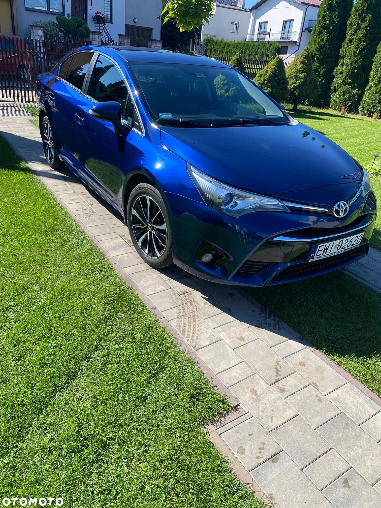 Toyota Avensis 2.0 D-4D Premium - 1