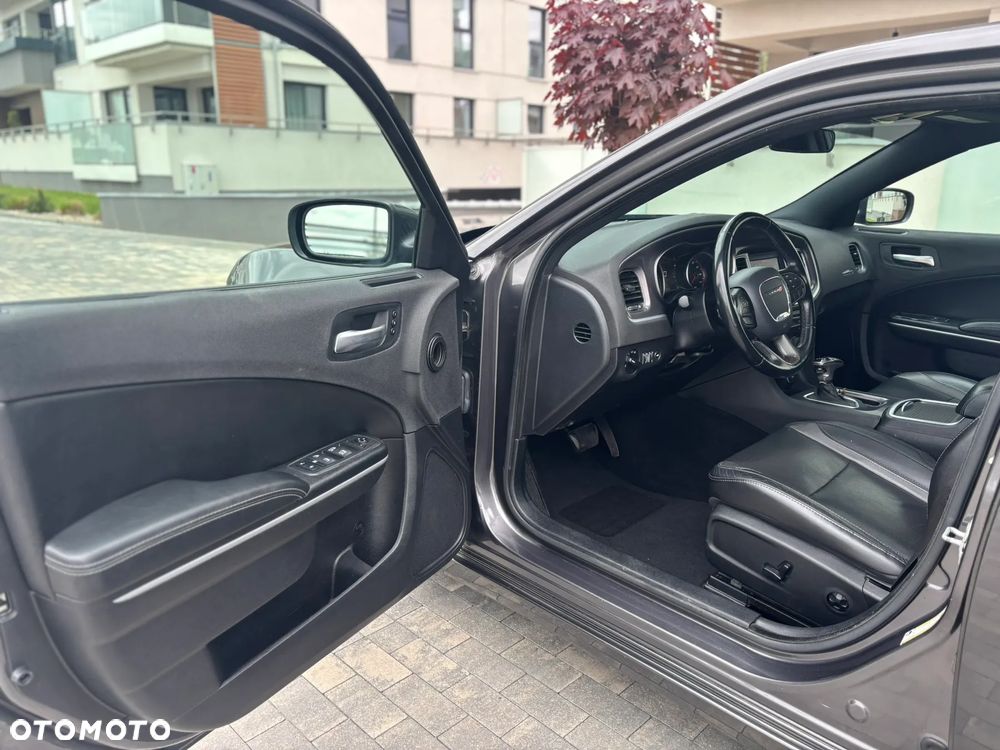 Dodge Charger 3.6 GT - 34