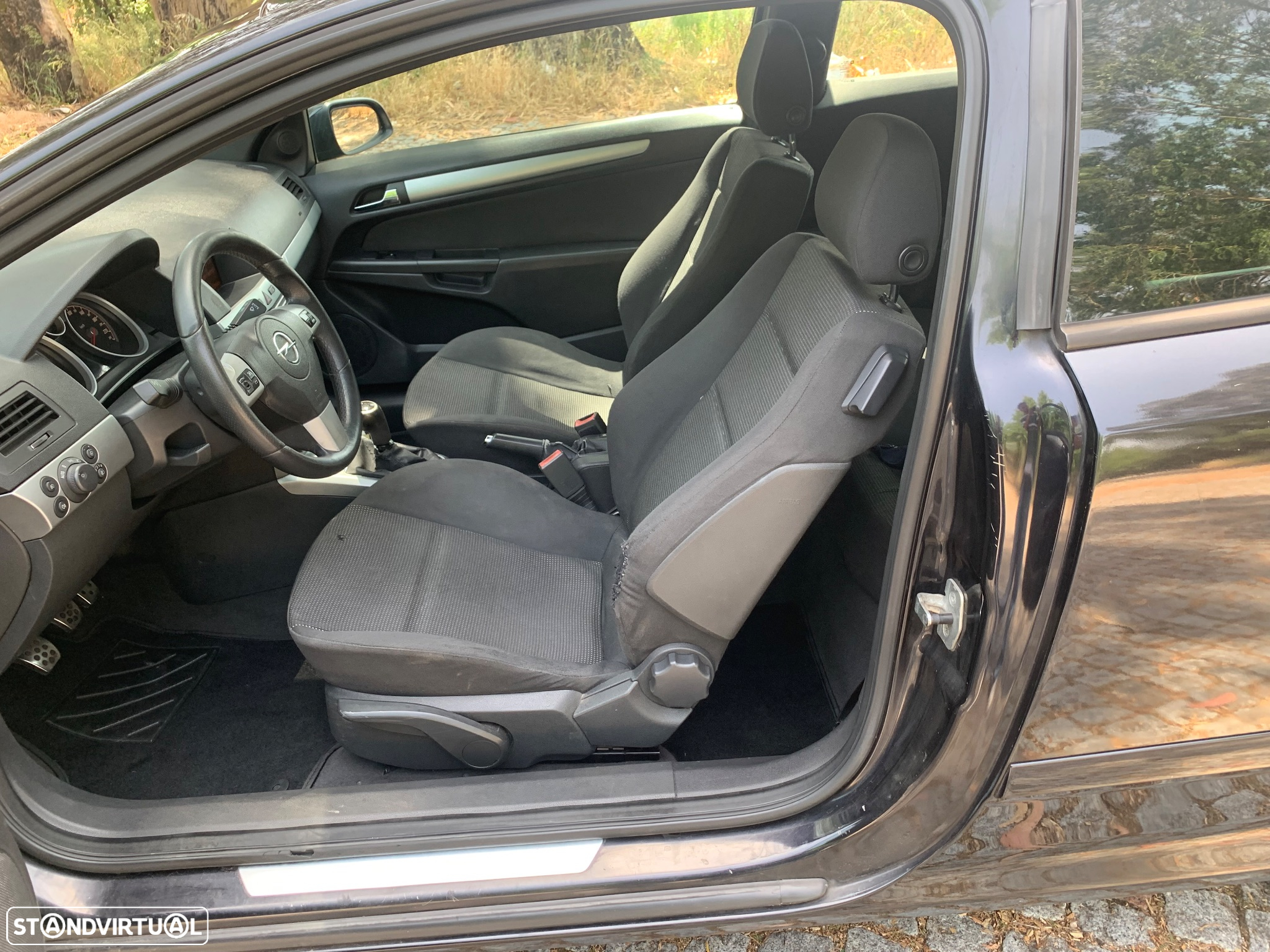 Opel Astra GTC 1.7 CDTi - 7