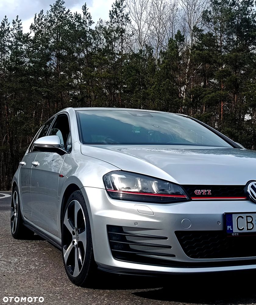 Volkswagen Golf GTI Performance BlueMotion Technology DSG - 16