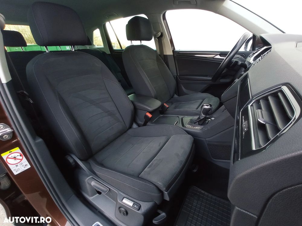 Volkswagen Tiguan 2.0 TDI 4Mot DSG Elegance - 20
