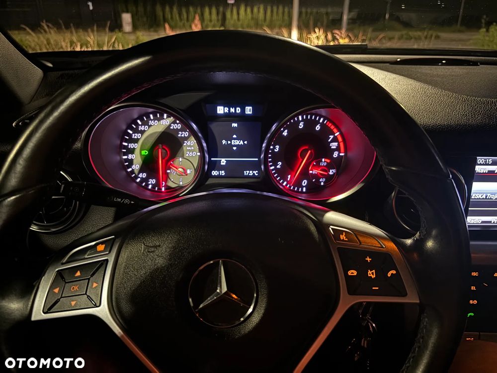 Mercedes-Benz SLK - 12