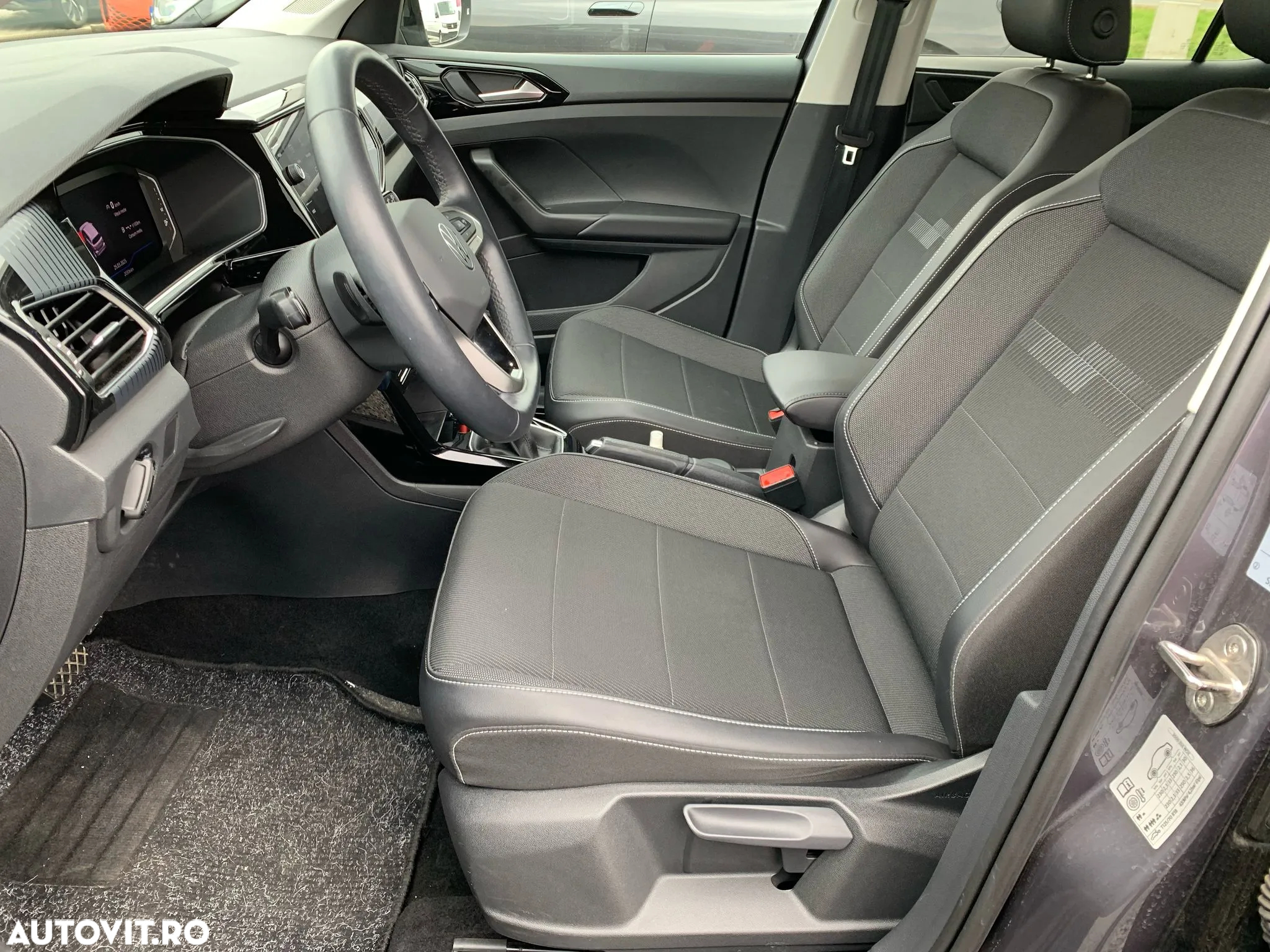 Volkswagen T-Cross 1.0 TSI DSG Style - 9