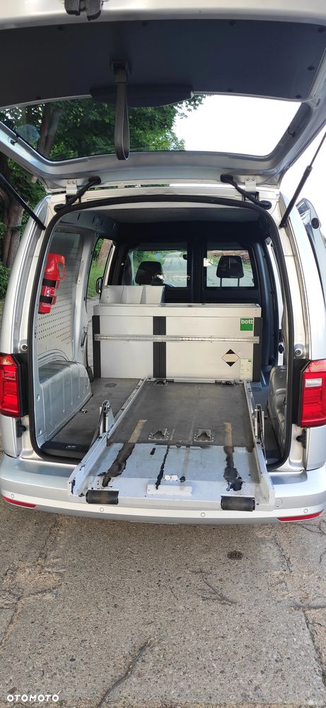 Volkswagen Caddy - 27