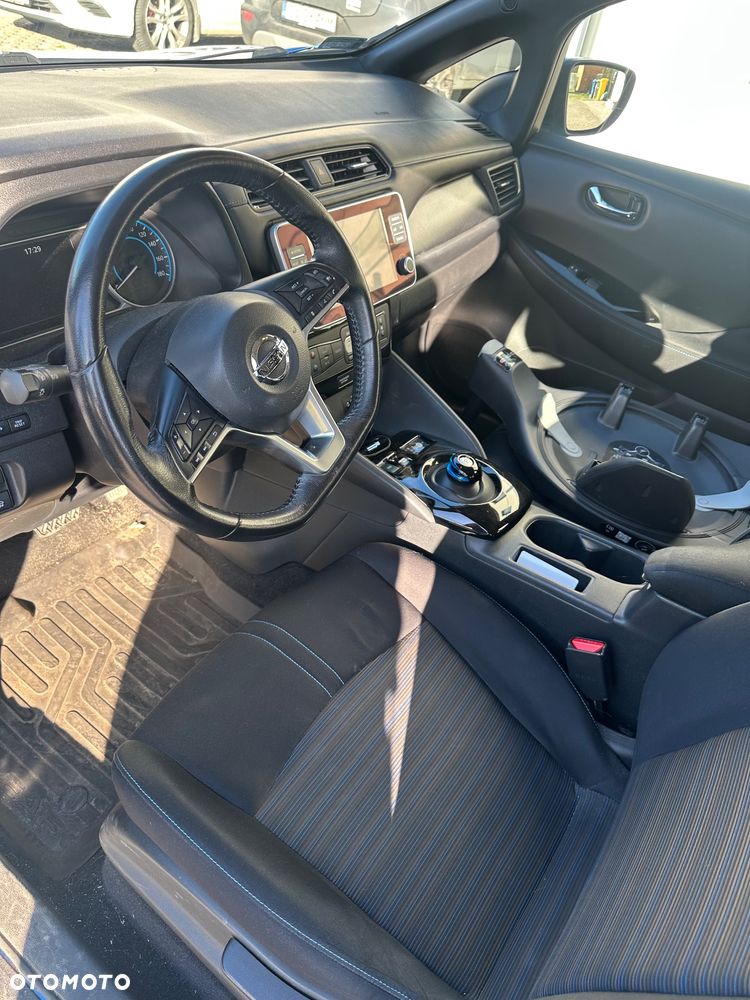 Nissan Leaf 40kWh Acenta - 10