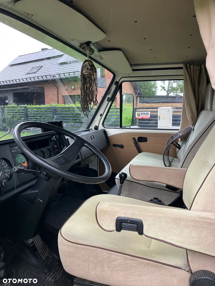 Volkswagen LT31 Karmann-Mobil - 32