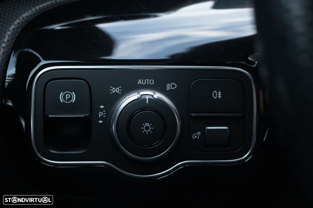 Mercedes-Benz A 180 d AMG Line Aut. - 30