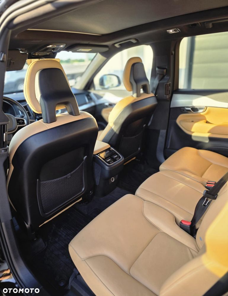 Volvo XC 90 - 16