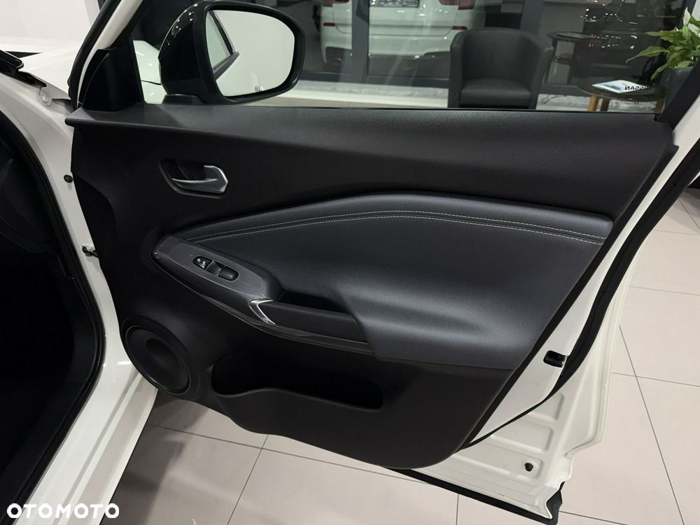 Nissan Juke 1.0 DIG-T Tekna - 31