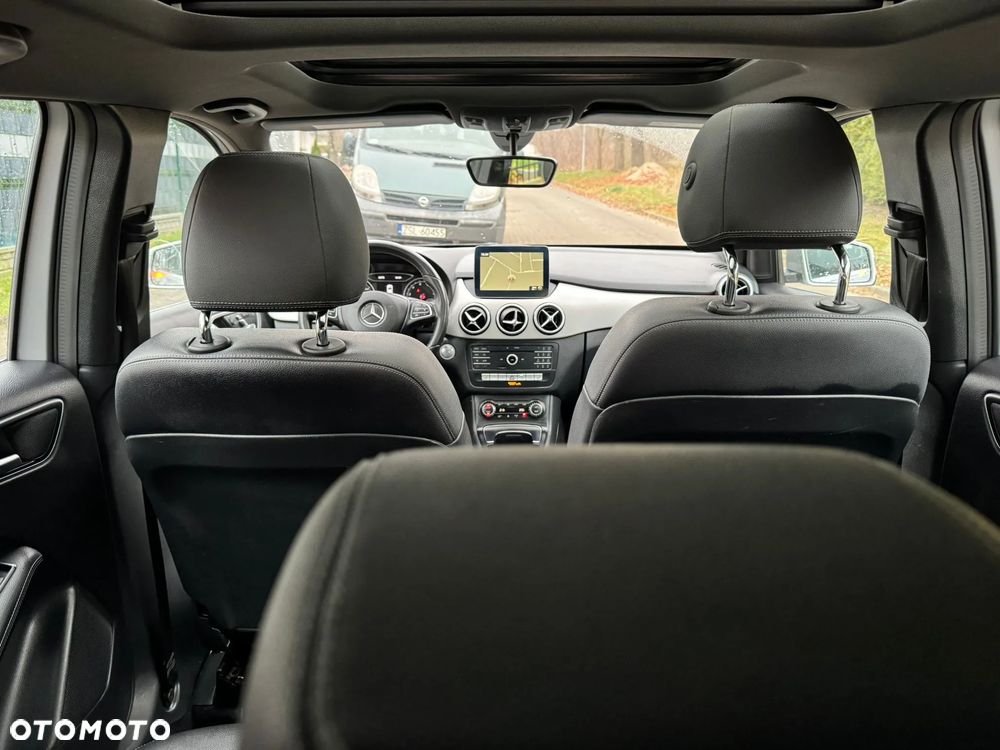 Mercedes-Benz Klasa B 250 4Matic 7G-DCT UrbanStyle Edition - 30