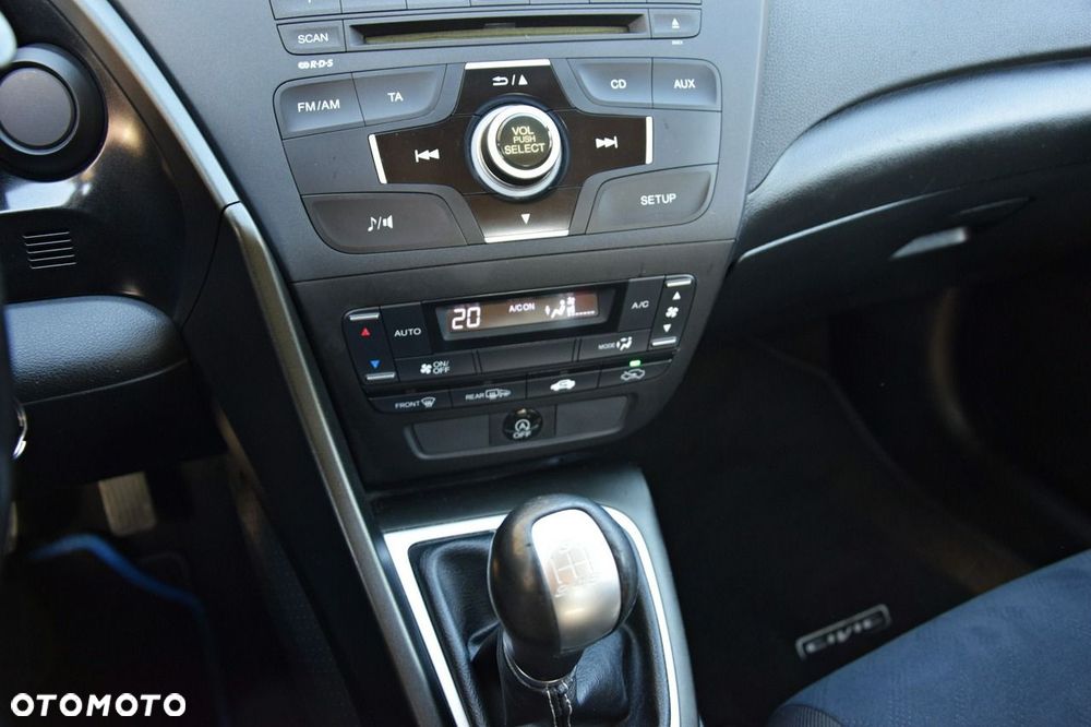 Honda Civic 1.4 i-VTEC Elegance - 40