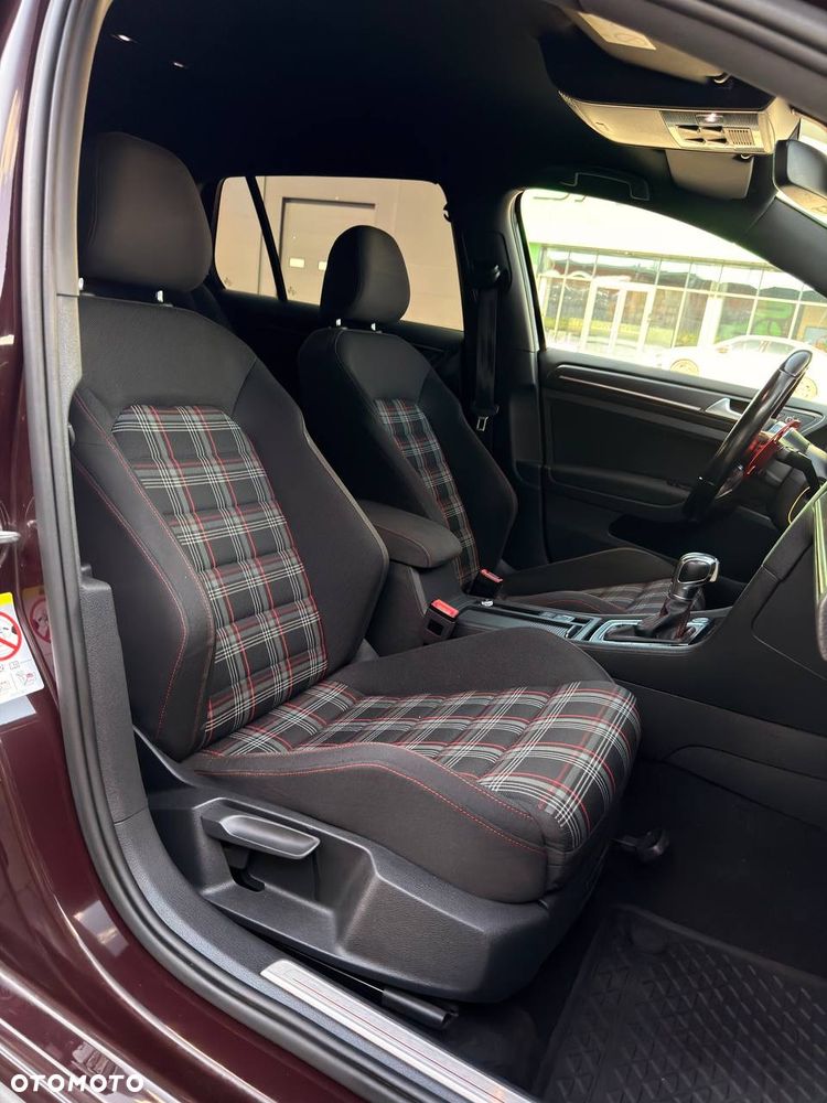 Volkswagen Golf 2.0 TSI BMT GTI Performance DSG - 29