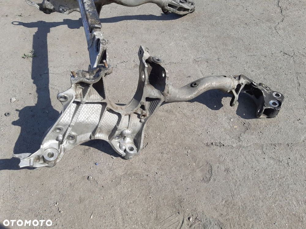 AUDI A4 B8 LIFT WÓZEK SANKI BELKA ZAWIESZENIA PRZÓD 8K0399315G - 7