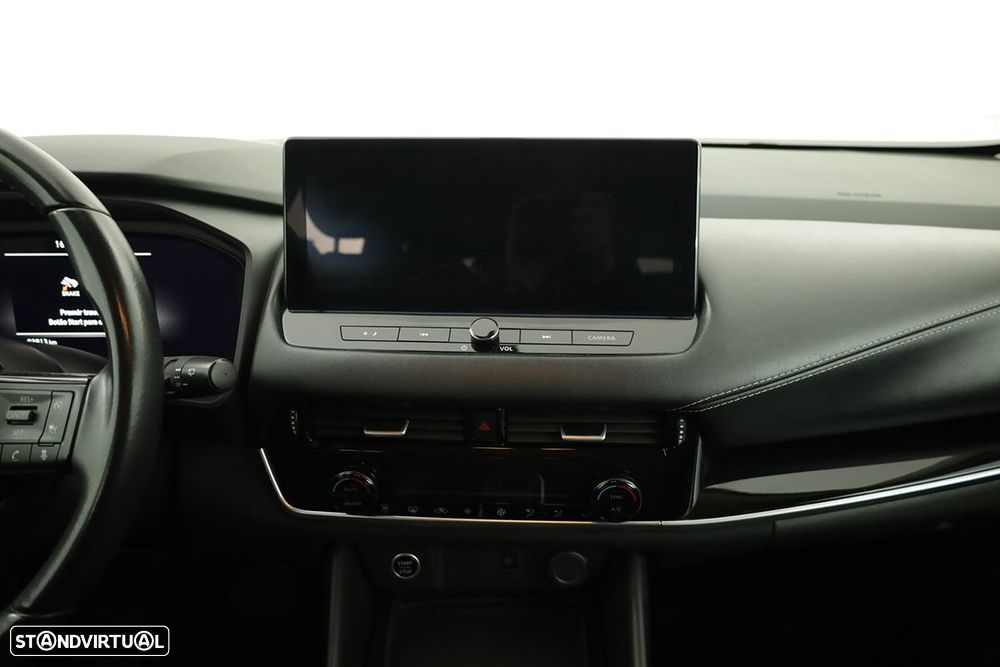 Nissan Qashqai 1.3 DIG-T N-Connecta Xtronic - 9