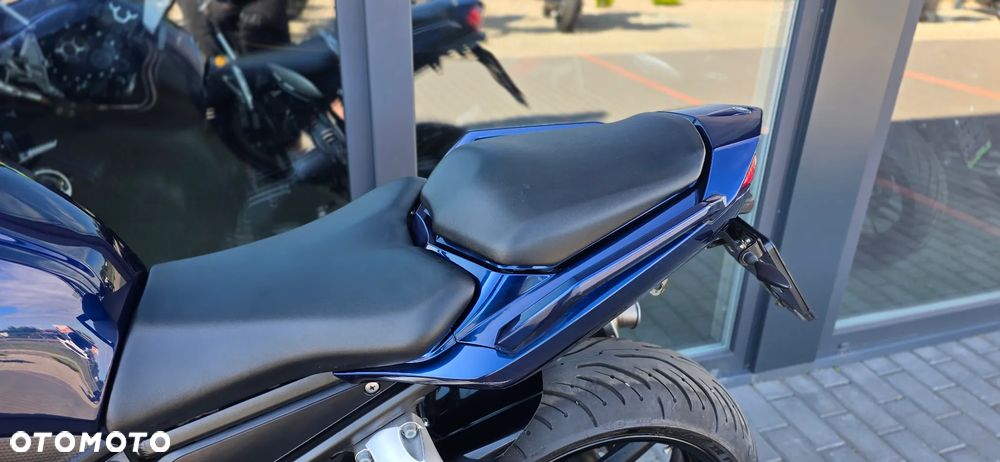 Yamaha FZ - 33