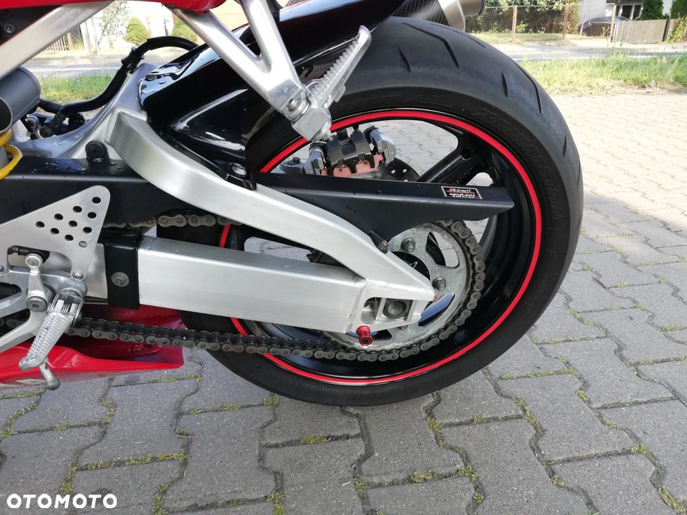 Yamaha YZF - 8