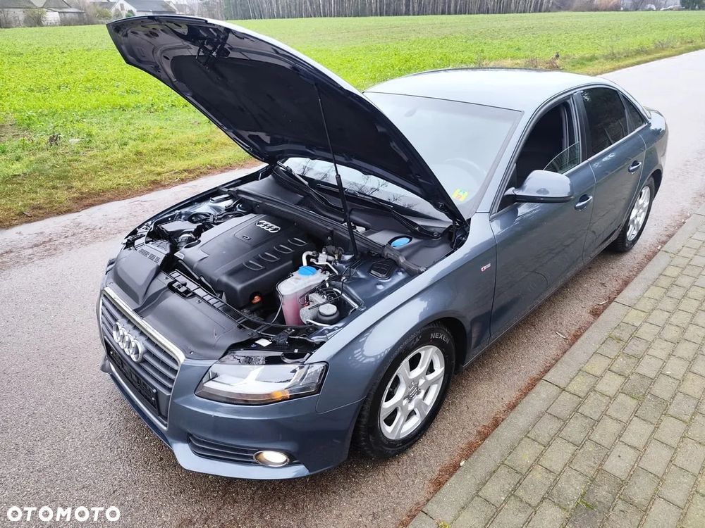 Audi A4 Limousine - 22