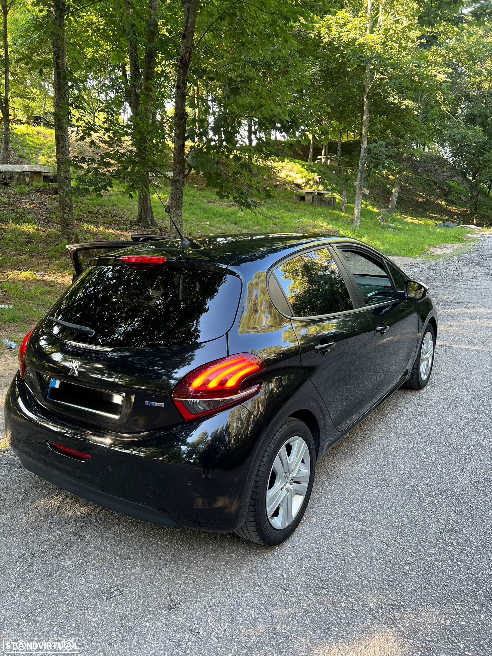 Peugeot 208 1.2 PureTech Style - 3