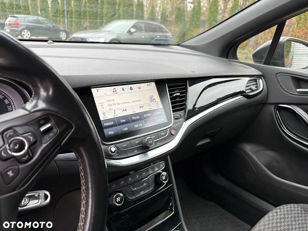 Opel Astra 1.4 T Dynamic - 11