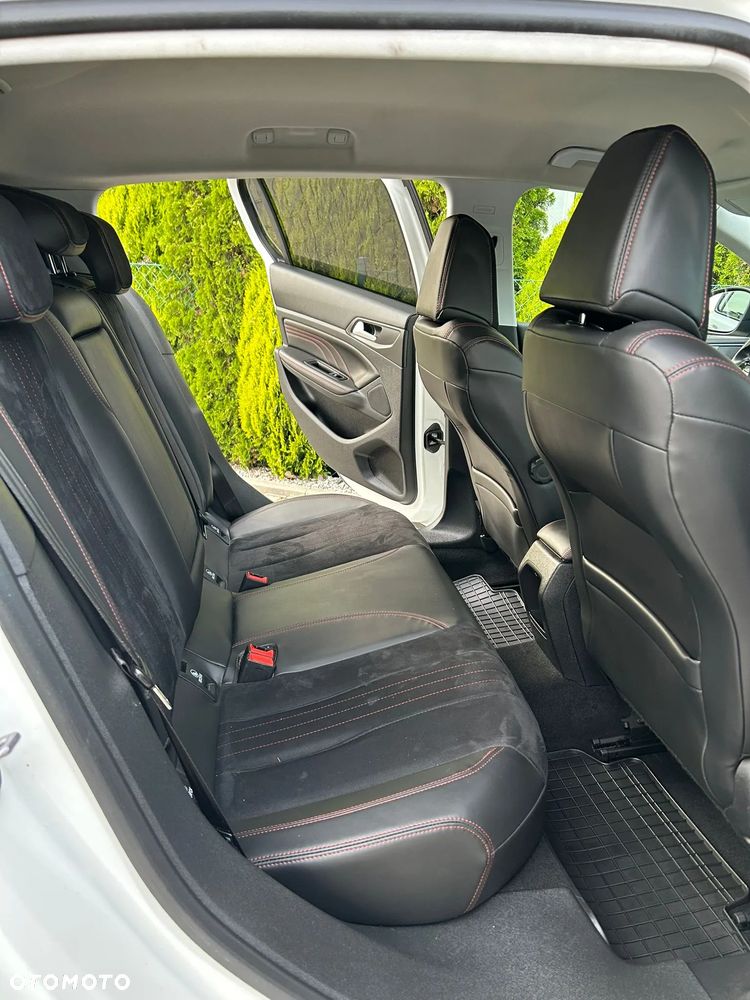 Peugeot 308 BlueHDi 130 Black Edition - 22