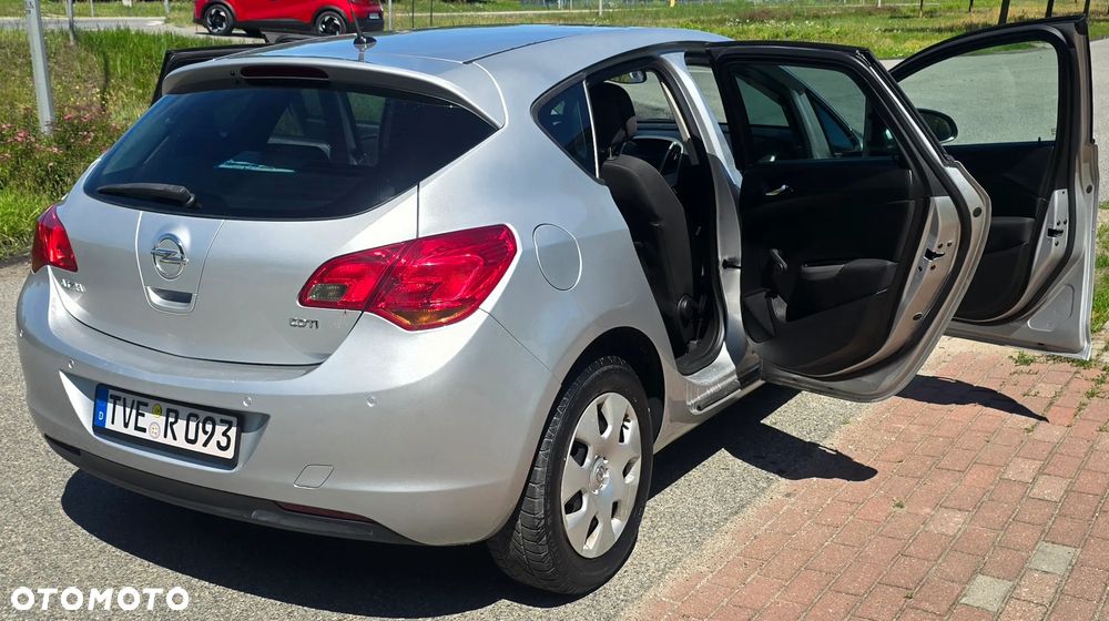 Opel Astra 1.7 CDTI DPF Color Edition - 16